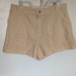 Universal Thread Tan Women's Shorts